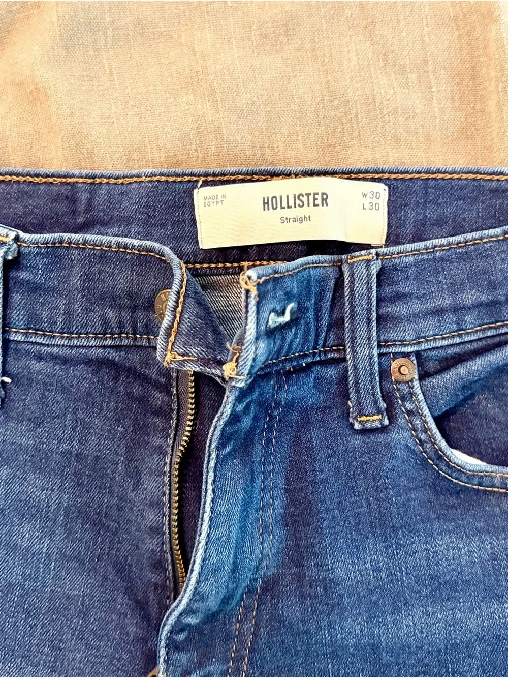 Hollister Men's Medium Blue Straight Jeans